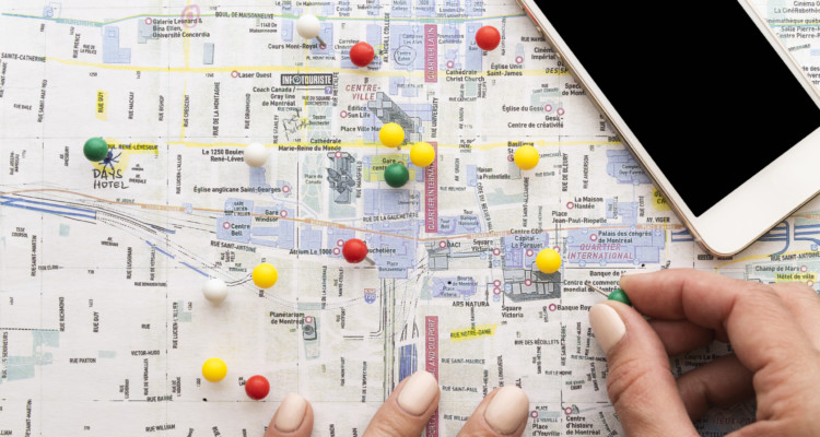 Faut-il passer par plusieurs agences pour vendre son bien immobilier ?